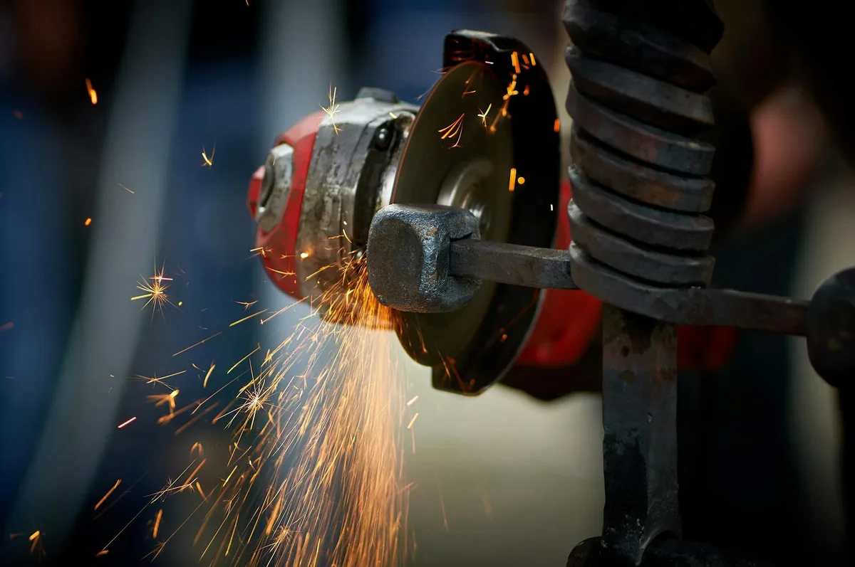 angle grinder flap disc sharpening tool