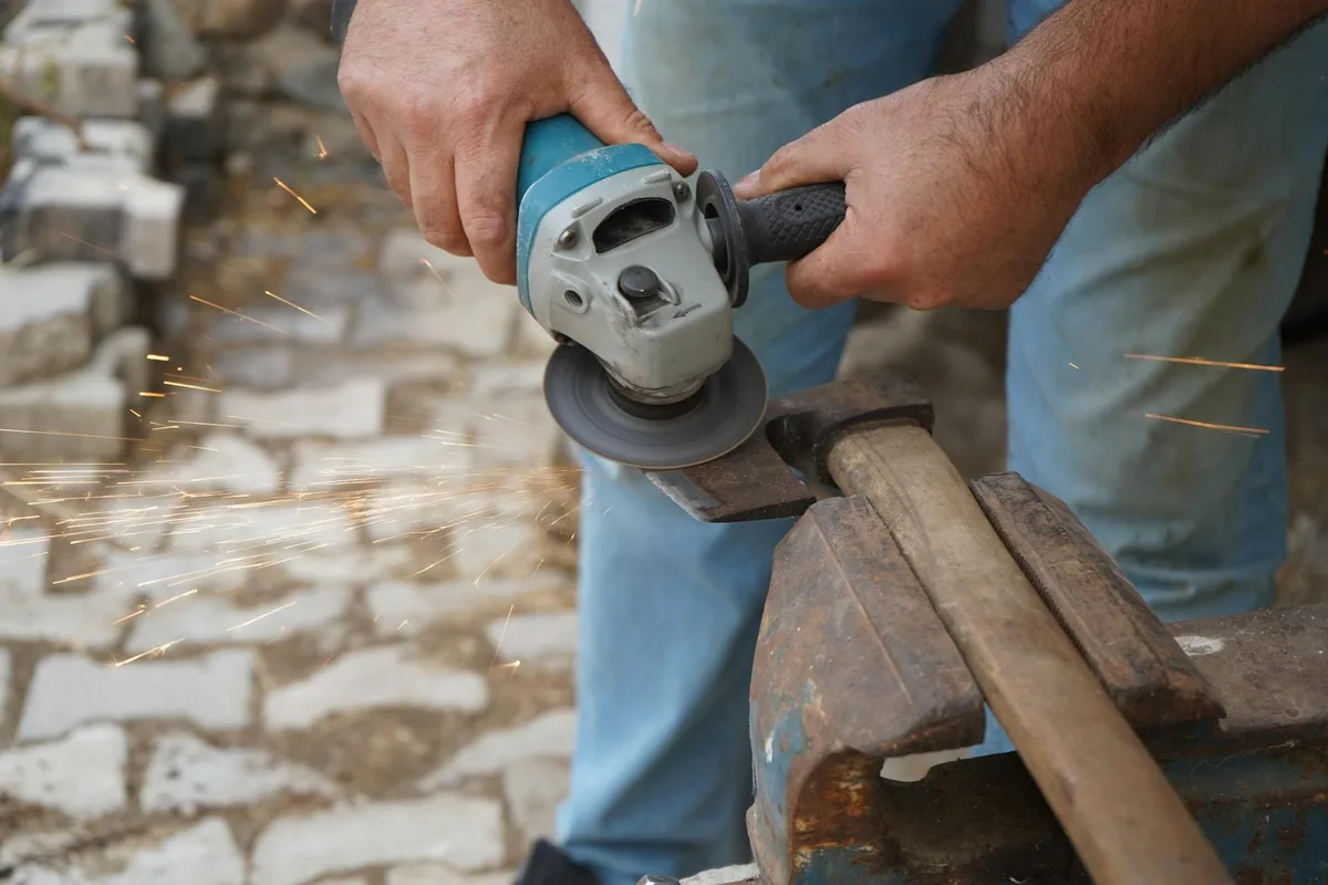 how to sharpen loppers with a grinder