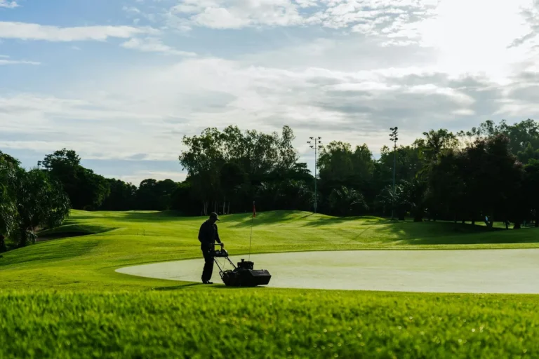 who makes the best commercial zero turn mowers